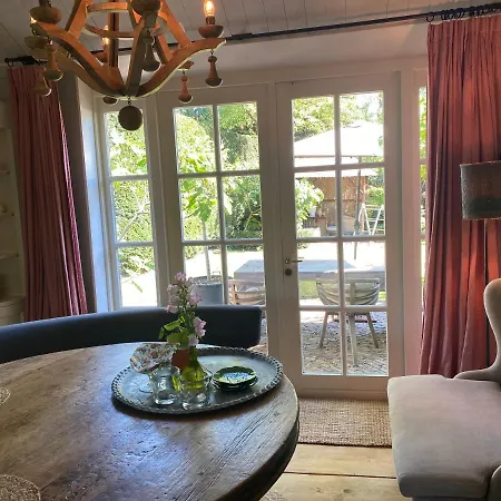 De Schuilhoek Private Apartman *